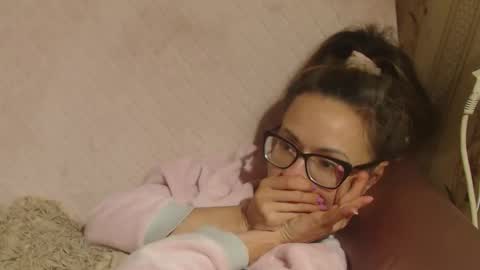 say meow and send tip  online show from 10-18-25, 11:00