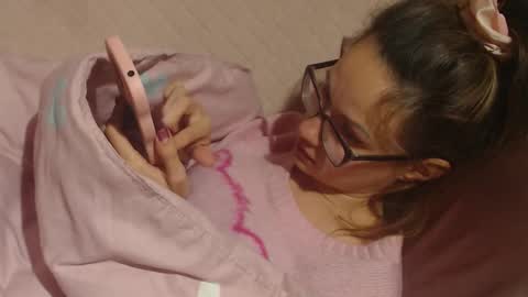 say meow and send tip  online show from 11-08-25, 11:43