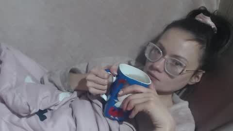 say meow and send tip  online show from 03-04-26, 10:27