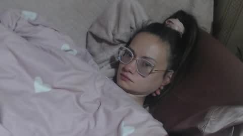 say meow and send tip  online show from 04-21-26, 10:10