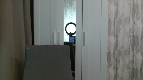 candymini online show from 01-12-26, 11:37