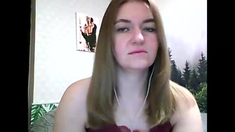 Snapshot of candyolime chatting on 02-09-25, 11:15 Daisy online show from 02-09-25, 11:15