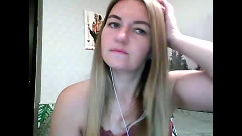 Snapshot of candyolime chatting on 09-08-25, 08:41 Daisy online show from 09-08-25, 08:41