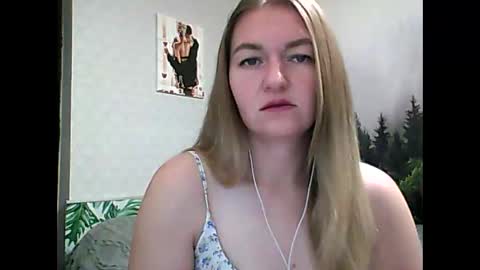 Snapshot of candyolime chatting on 09-28-25, 09:31 Daisy online show from 09-28-25, 09:31