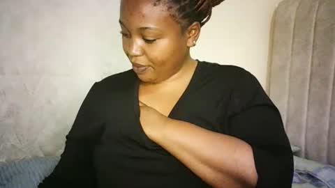 Snapshot of candyxlo chatting on 09-27-25, 05:51 candyXLO online show from 09-27-25, 05:51