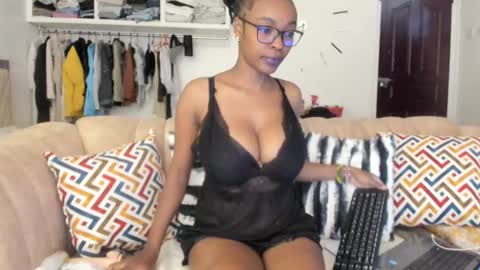 Canela online show from 01-24-25, 10:00