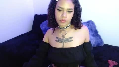 canela_s1 online show from 12-15-25, 04:44