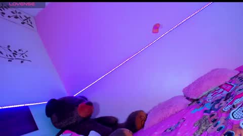 Onika   instagram   canndy888  online show from 01-05-25, 12:52