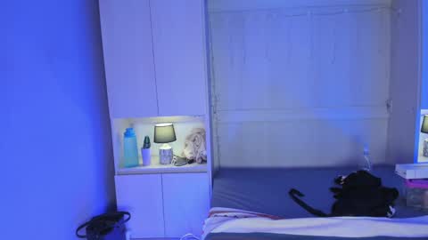 GABRIELA LOPEZ online show from 01-12-25, 04:00