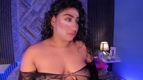 GABRIELA LOPEZ online show from 09-24-25, 05:00