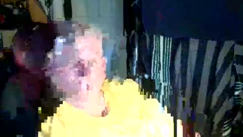 canoelicker69 online show from 10-09-25, 06:39