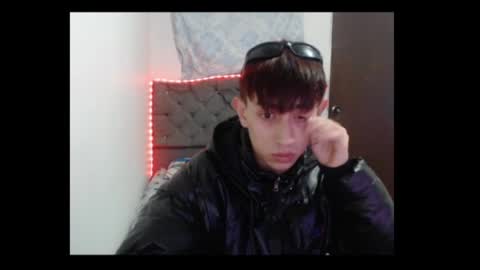 Snapshot of caos_mod chatting on 06-17-26, 03:31 CAOS online show from 06-17-26, 03:31