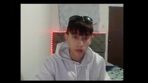 Snapshot of caos_mod chatting on 06-19-26, 05:01 CAOS online show from 06-19-26, 05:01