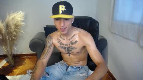 Jonny online show from 04-01-26, 01:41