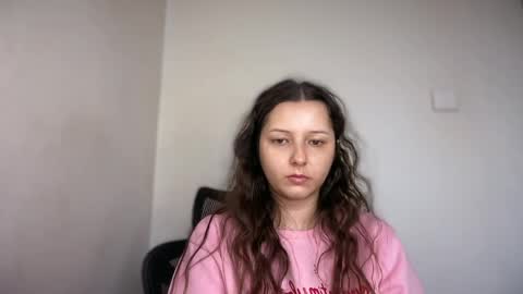 Emma online show from 04-10-26, 05:56