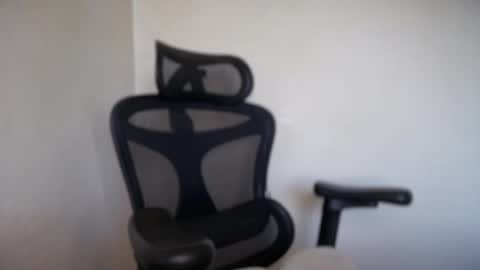 Emma online show from 04-22-26, 06:49