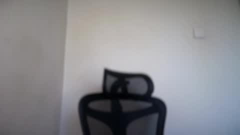 Snapshot of cappuccinokiss chatting on 05-04-26, 07:04 Emma online show from 05-04-26, 07:04