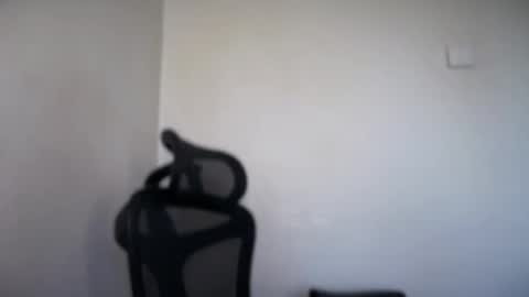 Snapshot of cappuccinokiss chatting on 05-05-26, 07:05 Emma online show from 05-05-26, 07:05