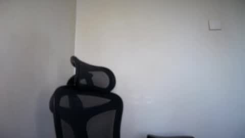 Snapshot of cappuccinokiss chatting on 05-15-26, 08:10 Emma online show from 05-15-26, 08:10