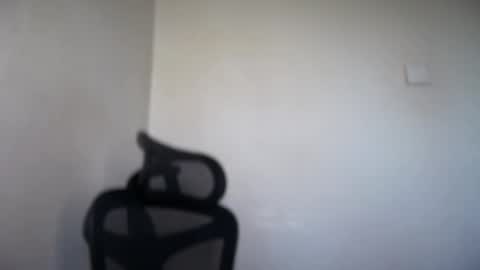 Snapshot of cappuccinokiss chatting on 05-26-26, 06:42 Emma online show from 05-26-26, 06:42