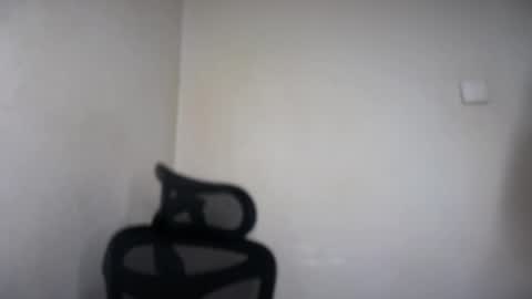 Snapshot of cappuccinokiss chatting on 06-02-26, 05:53 Emma online show from 06-02-26, 05:53