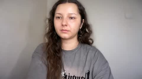 Snapshot of cappuccinokiss chatting on 06-04-26, 06:52 Emma online show from 06-04-26, 06:52