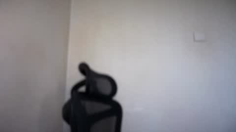 Snapshot of cappuccinokiss chatting on 06-11-26, 07:17 Emma online show from 06-11-26, 07:17