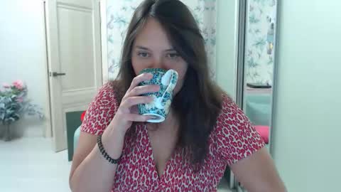 Snapshot of cappuchinno chatting on 11-22-25, 07:13 cappuchinno online show from 11-22-25, 07:13