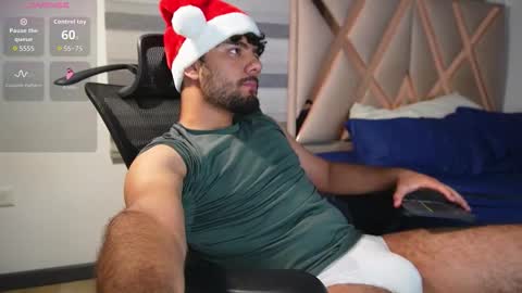 Snapshot of caprywilliams chatting on 12-15-25, 10:47 caprywilliams online show from 12-15-25, 10:47