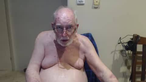 Snapshot of capt5105 chatting on 11-16-25, 10:10 capt5105 online show from 11-16-25, 10:10