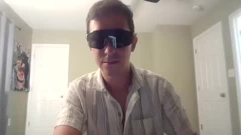 Snapshot of captain_chris8 chatting on 10-11-25, 02:33 captain_chris8 online show from 10-11-25, 02:33