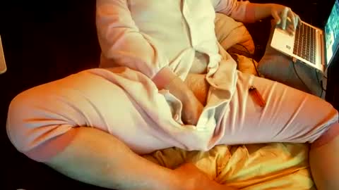 Snapshot of captain_fatcock chatting on 02-25-25, 05:19 captain_fatcock online show from 02-25-25, 05:19