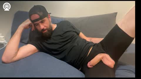 Snapshot of captnblackbeard chatting on 12-19-25, 02:18 captnblackbeard online show from 12-19-25, 02:18