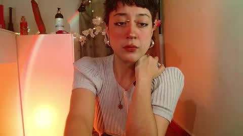 Snapshot of caraenaranja chatting on 10-17-25, 03:42 Amy online show from 10-17-25, 03:42