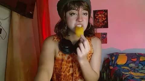 Snapshot of caraenaranja chatting on 02-02-26, 10:30 Amy online show from 02-02-26, 10:30