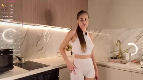 Snapshot of caramel_bella chatting on 10-27-25, 05:55 Bella online show from 10-27-25, 05:55