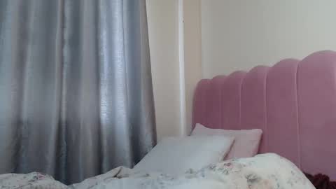 Snapshot of caramel_chocolate01 chatting on 10-26-25, 07:14 caramel online show from 10-26-25, 07:14