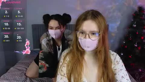 Snapshot of caramelcigarettesss chatting on 12-15-25, 01:21 Lira and online show from 12-15-25, 01:21