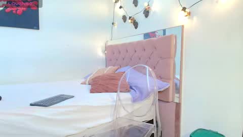 Snapshot of carameloo_06 chatting on 02-27-25, 12:13 carolina online show from 02-27-25, 12:13