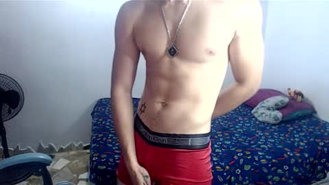 carapalida9008 online show from 12-15-25, 11:31