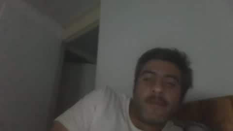 Snapshot of caravibugue chatting on 12-31-24, 12:43 caravibugue online show from 12-31-24, 12:43