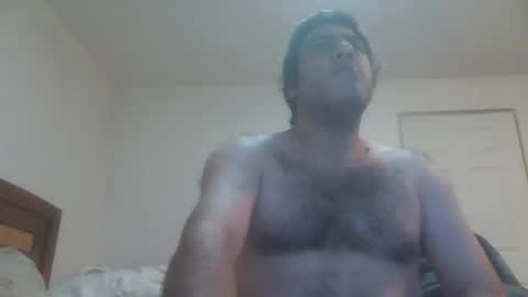 Snapshot of caravibugue chatting on 10-16-25, 02:56 caravibugue online show from 10-16-25, 02:56