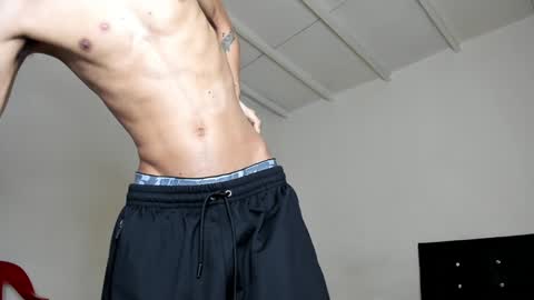 Carlos and Cristian  online show from 01-08-25, 06:09