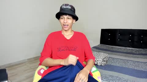 Carlos and Cristian  online show from 01-20-25, 03:26