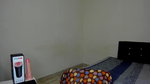 Carlos and Cristian  online show from 09-24-25, 02:26