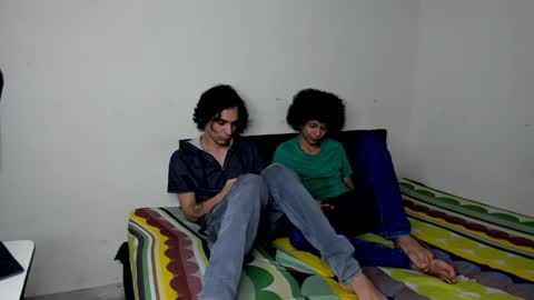 Snapshot of cardrey05 chatting on 05-30-26, 11:35 Carlos and Cristian online show from 05-30-26, 11:35
