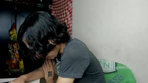 Snapshot of cardrey05 chatting on 06-03-26, 10:37 Carlos and Cristian online show from 06-03-26, 10:37