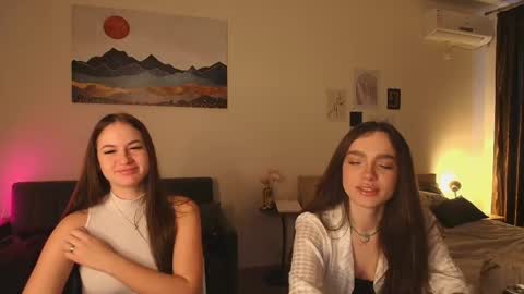 Snapshot of caressyourself chatting on 01-06-26, 05:22 caressyourself online show from 01-06-26, 05:22