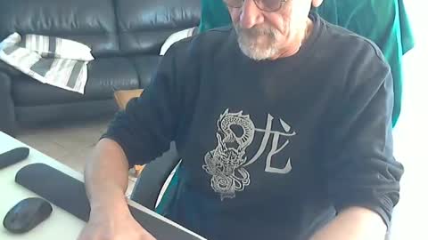 Snapshot of cargo69 chatting on 02-02-25, 12:02 cargo69 online show from 02-02-25, 12:02