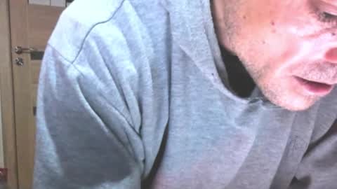 Laz online show from 11-26-25, 02:01